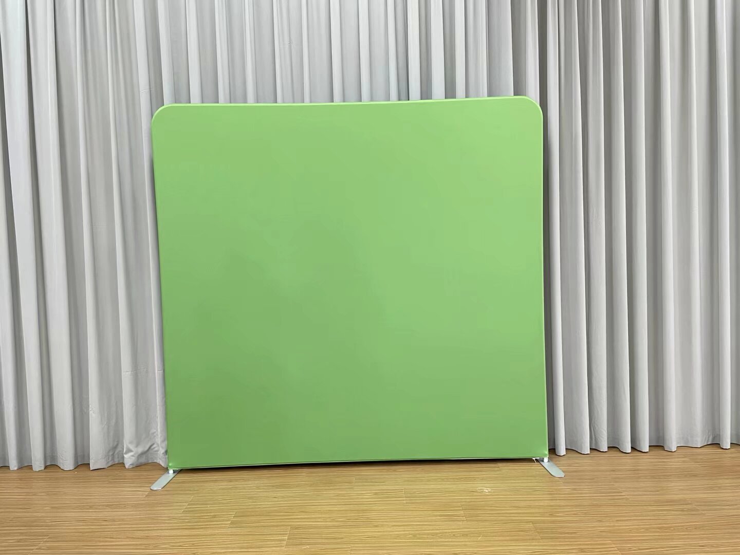 Green Screen - Pillowcase Backdrop